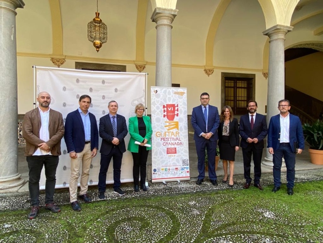Presentación del Certamen Internacional de guitarra  (JAVIER ALGARRA / AYUNTAMIENTO)