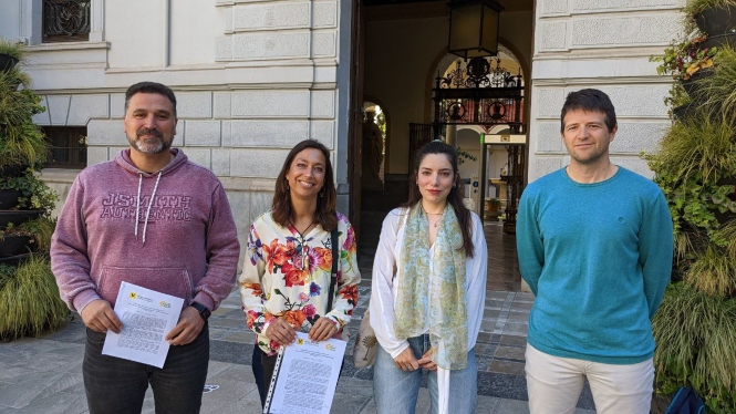 Imagen de la firma del acuerdo (VAMOS GRANADA)