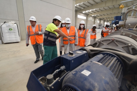 Imagen de la visita a la planta de residuos de Alhendín (R. MARTÍNEZ/ DIPGRA) Imagen de la visita a la planta de residuos de Alhendín (R. MARTÍNEZ/ DIPGRA)