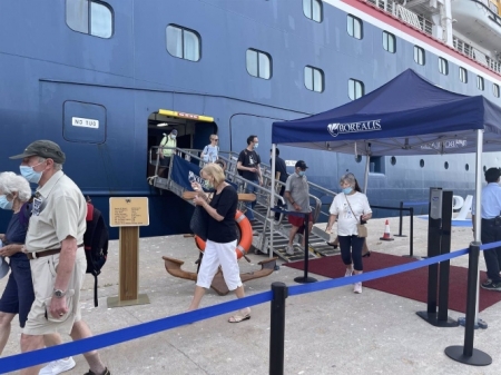 Crucero Borealis (PUERTO) 