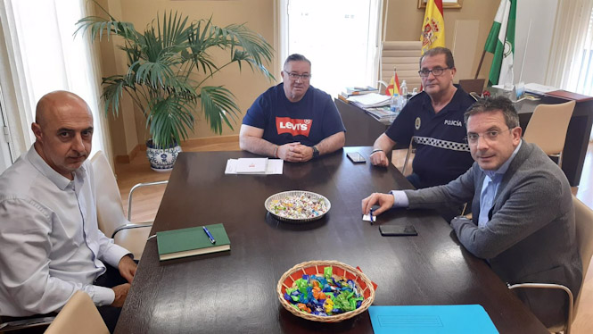 Endesa presenta al Ayuntamiento de Darro (Granada) su plan de inversiones en el municipio (ENDESA)