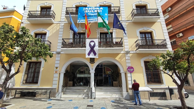 Fachada del Ayuntamiento de Almuñécar (AYTO. ALMUÑÉCAR)