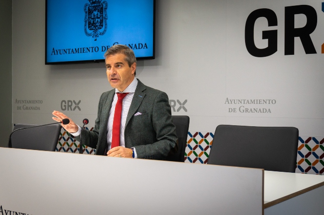 El portavoz del PP en el Ayuntamiento de Granada, César Díaz (PP)