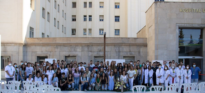 Los nuevos especialistas internos residentes del Hospital Virgen de las Nieves de Granada (JUNTA DE ANDALUCÍA)