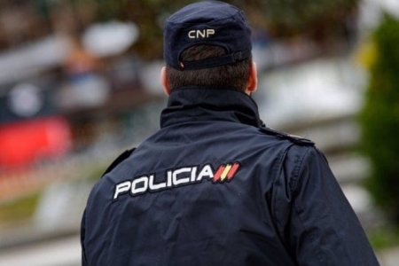 Un agente de la Policía Nacional (POLICÍA NACIONAL DE VALLADOLID) 