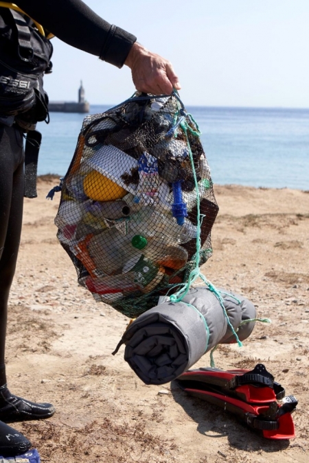 Macro limpieza en als Playas de Almuñécar (RED DE VIGILANTES MARINOS)