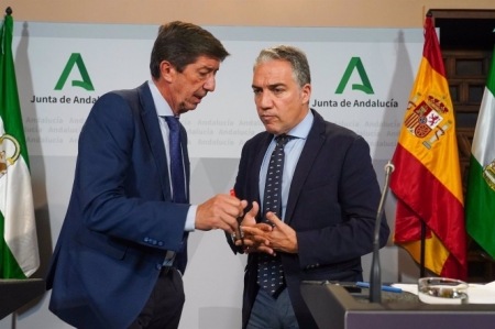 Juan Marín y Elías Bendodo, tras el Consejo de Gobierno (EDUARDO BRIONES / EUROPA PRESS)