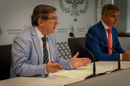 Luis GOnzález y César Díaz en rueda de prensa (PP)