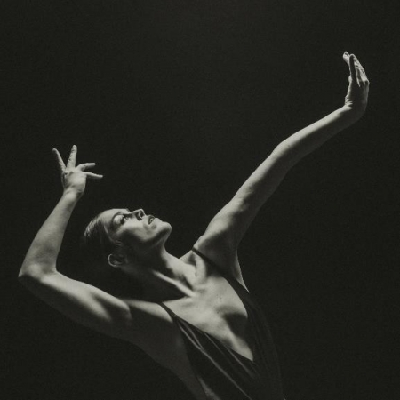 Imagen del espectáculo (SURNAMES) Imagen del espectáculo (SURNAMES)