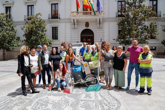 Mujeres participantes en la actividad formativa (JAVIER ALGARRA/ AYUNTAMIENTO)