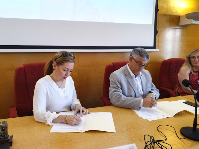 Firma de la donación (AUTO. GUADIX)