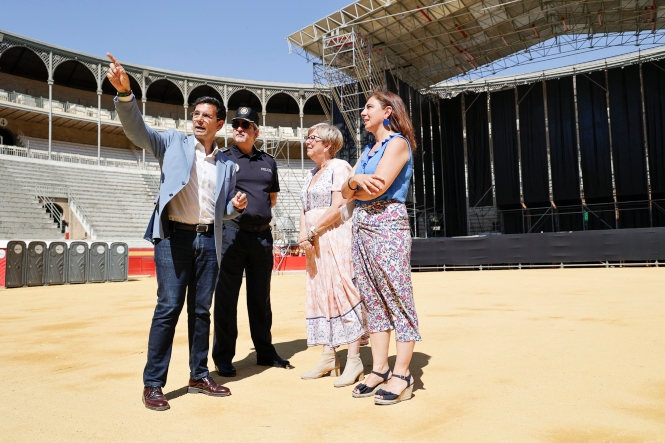 Visita al plan de seguridad del concierto de Rosalia (JAVIER ALGARRA /AYUNTAMIENTO)