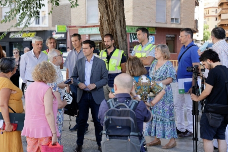 Imagen de la visita a la Calle Arabial (JAVIER ALGARRA) 