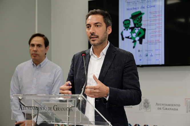 Presentación de la noches de cine en la Huerta de San Vicente (JAVIER ALGARRA / AYUNTAMIENTO) 