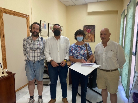 Firma del acuerdo (AYTO. VEGAS DEL GENIL) 