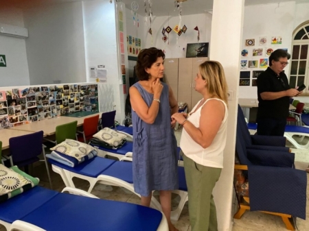 Imagen de la visita al centro de alta tolerancia (AYTO. GRANADA)