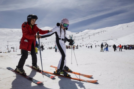 Imágenes del cierre de temporada en la estación de Sierra Nevada en Granada (ÁLEX CÁMARA - EUROPA PRESS) Imágenes del cierre de temporada en la estación de Sierra Nevada en Granada (ÁLEX CÁMARA - EUROPA PRESS)