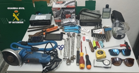 Imagen de los artículos recuperados (GUARDIA CIVIL) 