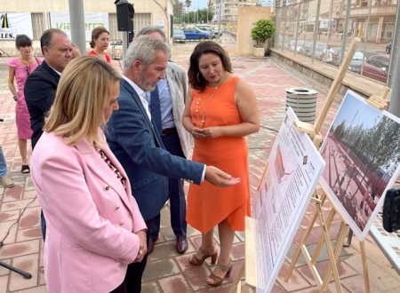 Puesta de la primera piedra del paseo marítimo de El Varadero (JUNTA)