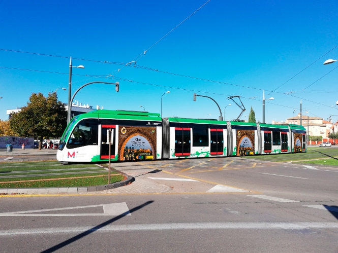 Metro con la publicidad de los aceites `Montes de Granada (FAECA) 