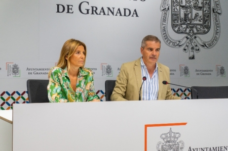 Eva Martín y César Díaz en rueda de prensa (PP) 