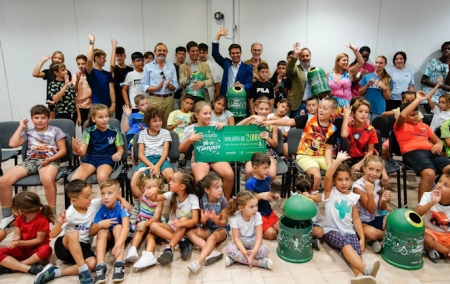 Entrega del cheque (AYTO. GRANADA)