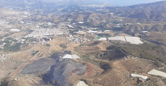 Incendio forestal declarado en Molvízar (INFOCA) 