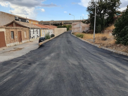 Calle asfaltada de Guadix (AYTO. GUADIX) Calle asfaltada de Guadix (AYTO. GUADIX)