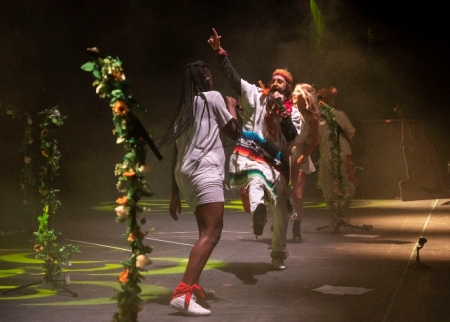 Concierto de Crystal Fighters (PROEXA) 