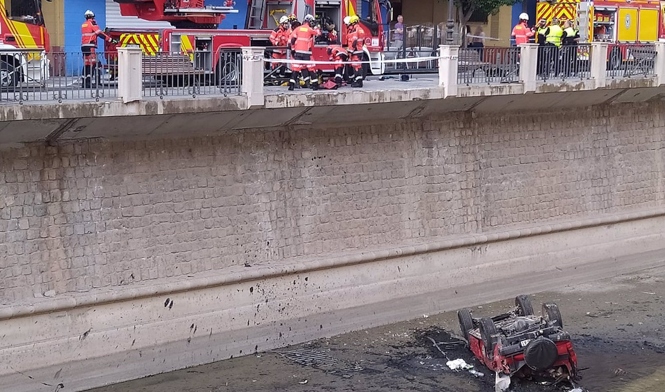 Coche volcado sobre el rey (112 ANDALUCÍA)