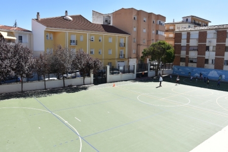 Nueva pista del CEIP Ciudad de Baza (AYTO. BAZA) Nueva pista del CEIP Ciudad de Baza (AYTO. BAZA)