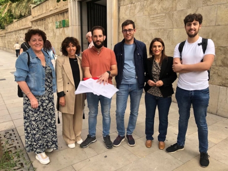 Entrega de las firmas (PSOE) Entrega de las firmas (PSOE)