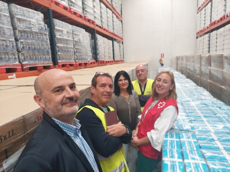 Imagen de la entrega de alimentos (SUBDELEGACIÓN)