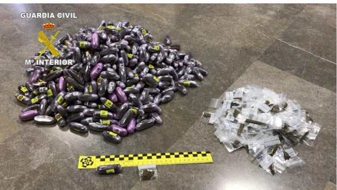Imagen de la droga incautada (GUARDIA CIVIL)