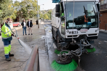Plan de limpieza en El Fargue (JAVIER ALGARRA / AYUNTAMIENTO)