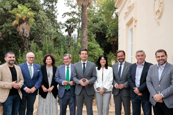 Reunión del Pacto por Granada (JAVIER ALGARRA / AYUNTAMIENTO)