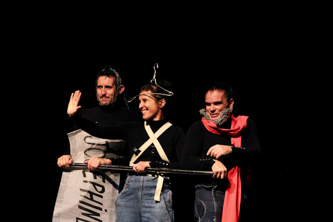 Representación de la obra(TEATRO DE HUMOR DE SANTA FE)