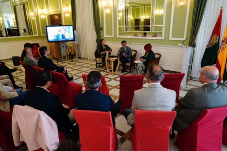 Imagen de la reunión con la FAMP (AYTO. GRANADA (