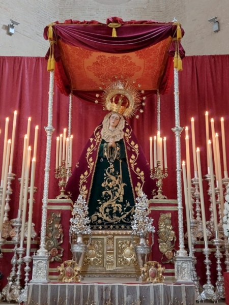 Veneración Nuestra Señora de los Reyes (HERMANDAD DEL VIA CRUCIS) Veneración Nuestra Señora de los Reyes (HERMANDAD DEL VIA CRUCIS)