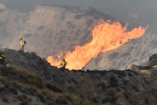 Imagen del fuego de Gorafe (INFOCA)