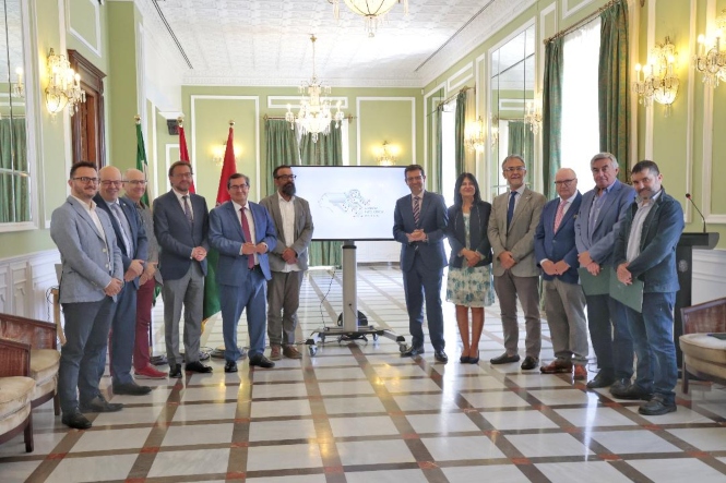 Reunión del Pacto por Granada (JAVIER ALGARRA / AYUNTAMIENTO)