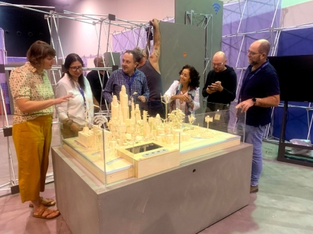 Equipo de montaje de la exposición (PARQUE DE LAS CIENCIAS)