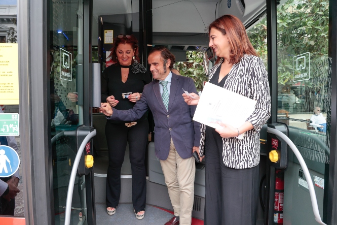 Implantación del nuevo sistema de validación (JAVIER ALGARRA / AYUNTAMIENTO)