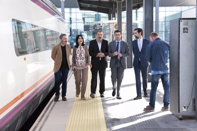 Visita de Xavier Flores a la estación de trenes de Granada, este pasado mes de octubre (AYUNTAMIENTO) 