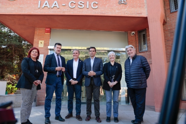 Imagen de la visita al instituto de AStrofísica de Andalucia (JAVIER ALGARRA / AYUNTAMIENTO) Imagen de la visita al instituto de AStrofísica de Andalucia (JAVIER ALGARRA / AYUNTAMIENTO)
