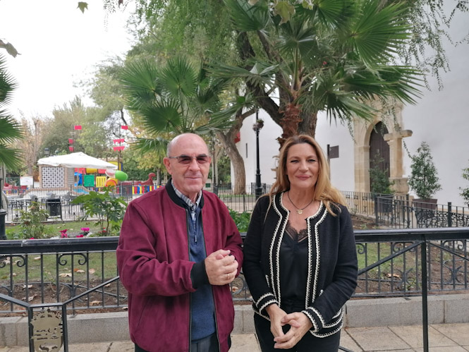 Paco Plata junto a Concha Insua (CIUDADANOS)