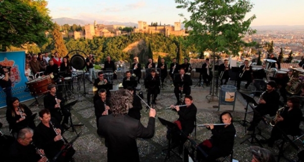 Concierto en el Mirador de San Nicolás (AYTO. GRANADA) Concierto en el Mirador de San Nicolás (AYTO. GRANADA)