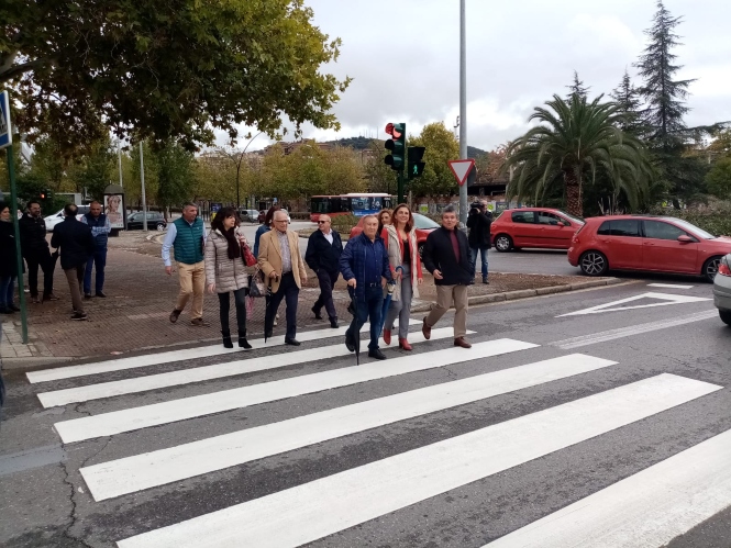 Semáforos en Joaquina Eguaras (AYTO. GRANADA)
