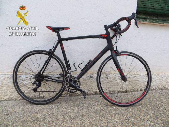Bicicleta recuperada tras un robo (GUARDIA CIVIL)