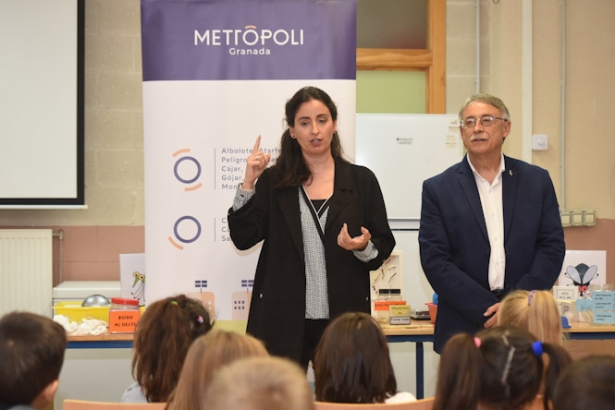 Visita a uno de los colegios (R. MARTÍNEZ/DIPGRA) Visita a uno de los colegios (R. MARTÍNEZ/DIPGRA)